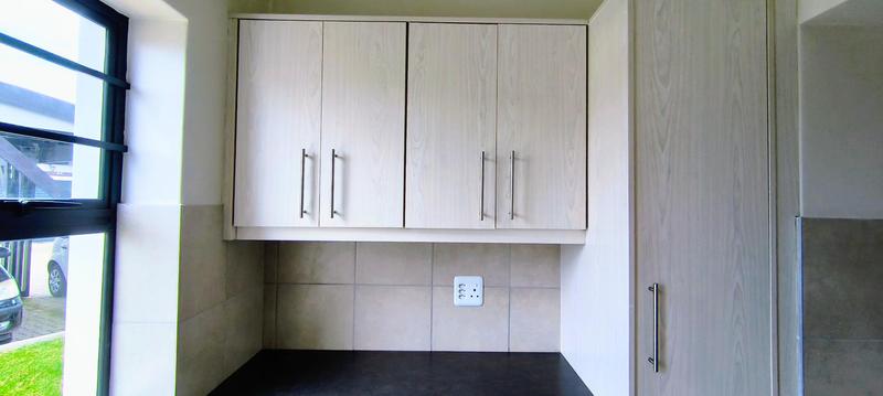 1 Bedroom Property for Sale in Blue Mountain Village Western Cape